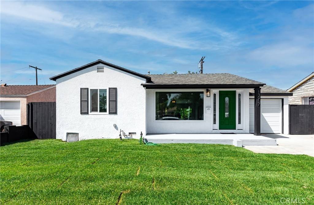 Paramount, CA 90723,13917 Pelton AVE