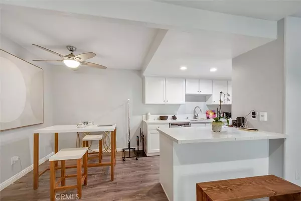 Santa Ana, CA 92707,1101 W Macarthur BLVD #262