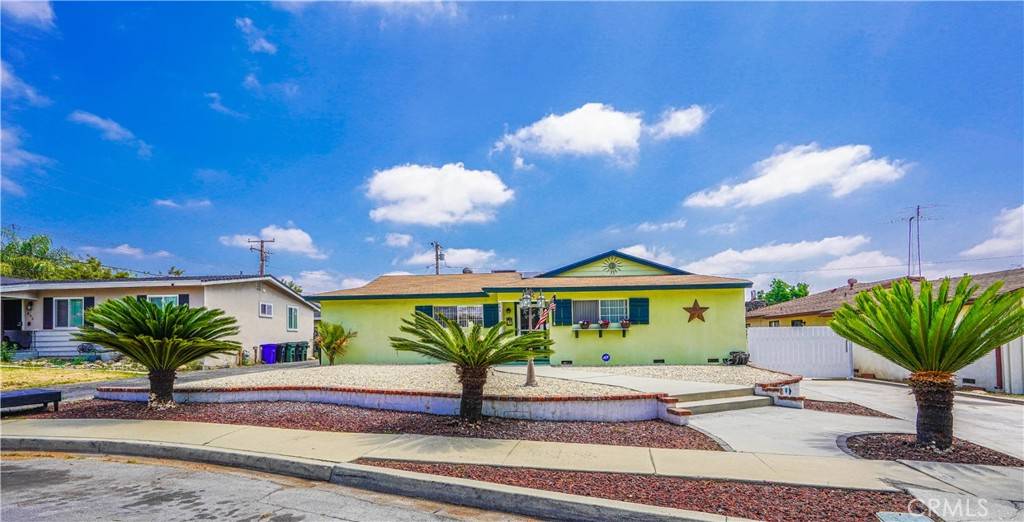 886 Altura WAY, Upland, CA 91786