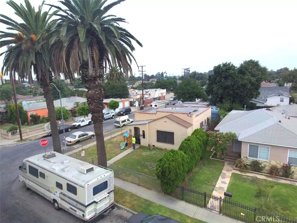 Compton, CA 90221,1803 E San Luis ST