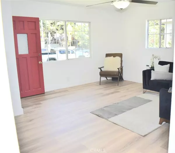 Compton, CA 90221,1704 E Orchard ST