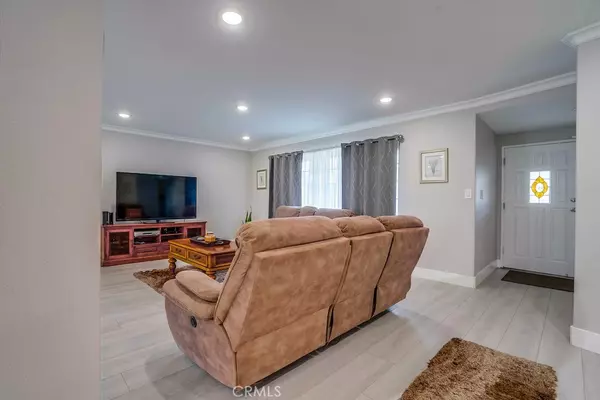 La Mirada, CA 90638,11924 La Cima DR