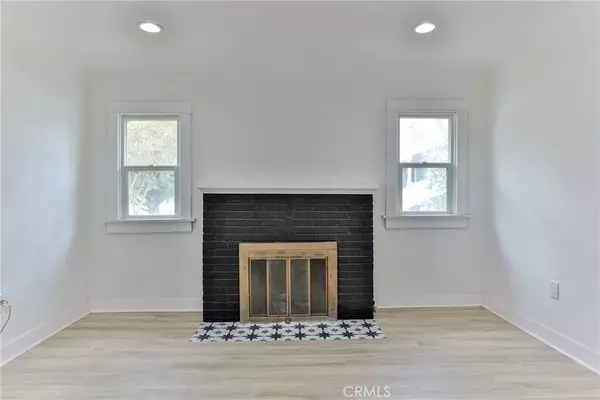 Redlands, CA 92374,926 Texas ST