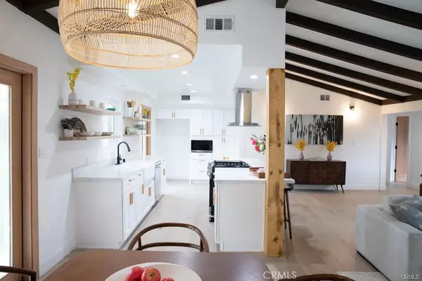 Altadena, CA 91001,227 E Altadena DR