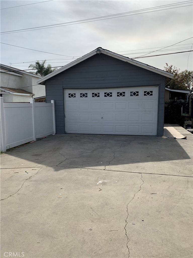 Bell Gardens, CA 90201,5856 Cecilia ST