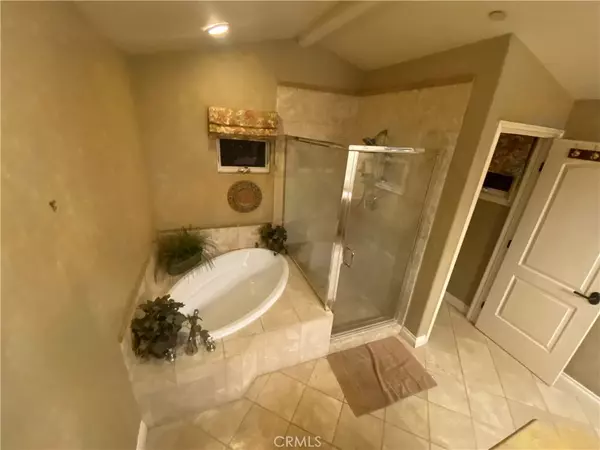 Toluca Lake, CA 91602,10554 Valley Spring LN