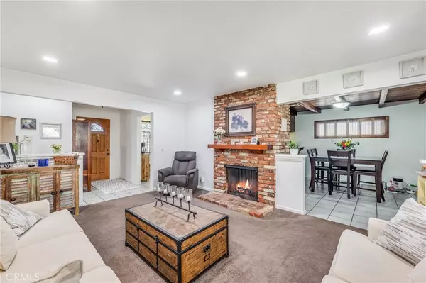 La Mirada, CA 90638,15851 Lawnhill DR