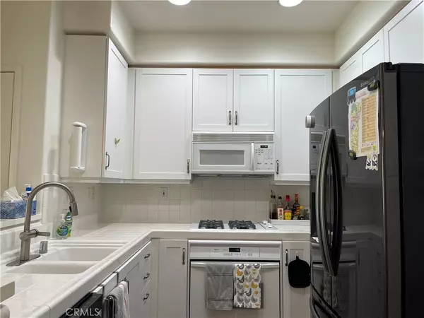 Lake Forest, CA 92679,19625 Orviento DR