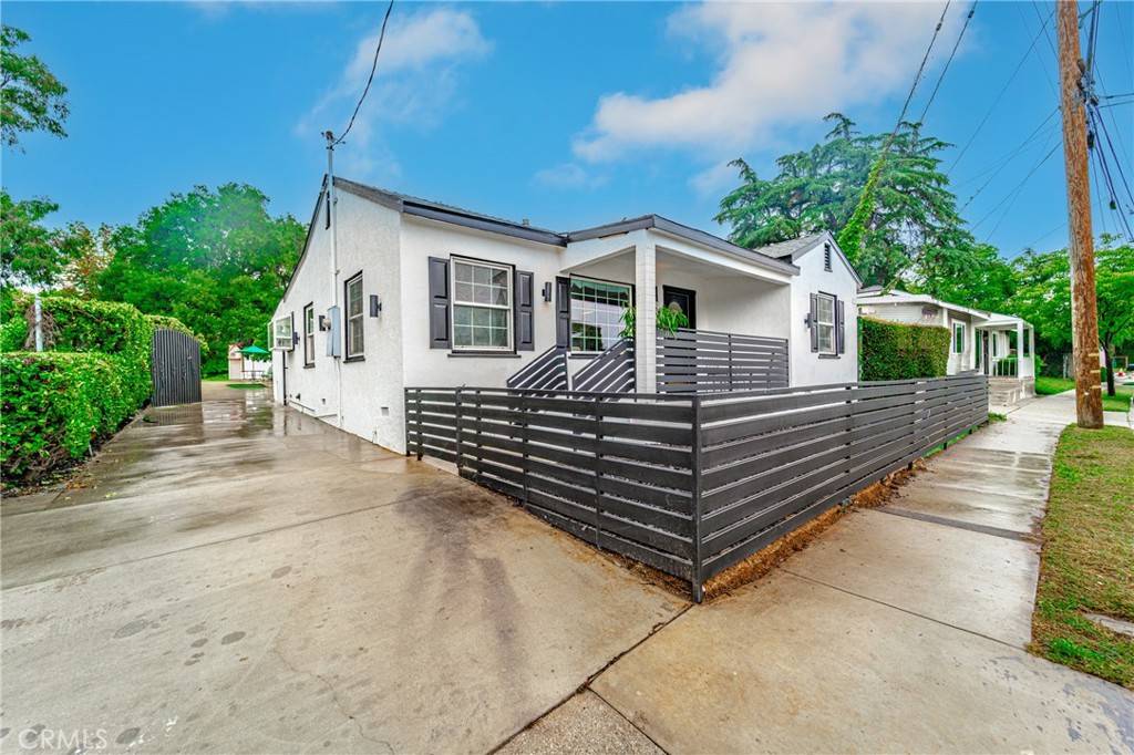 173 E Woodbury RD, Altadena, CA 91001