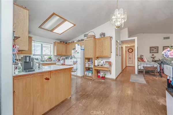 Hemet, CA 92544,1385 E Whittier AVE