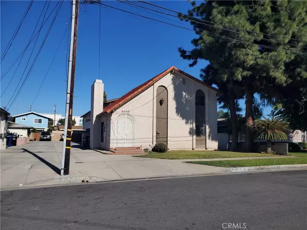 Downey, CA 90241,9045 Iowa ST