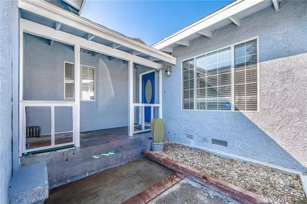 Downey, CA 90241,10609 Newville AVE