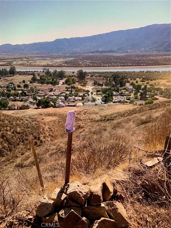 Lake Elsinore, CA 92530,0 Ridge RD