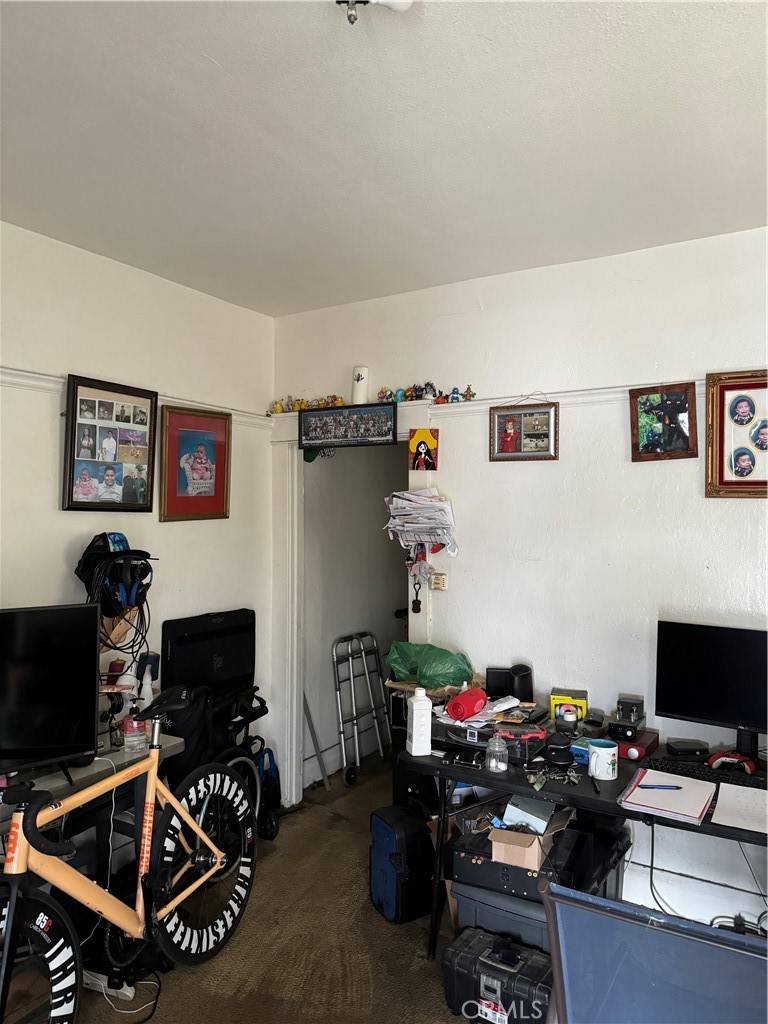 Los Angeles, CA 90011,1344 E 43rd PL