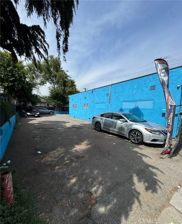 San Bernardino, CA 92411,1100 W Base Line ST