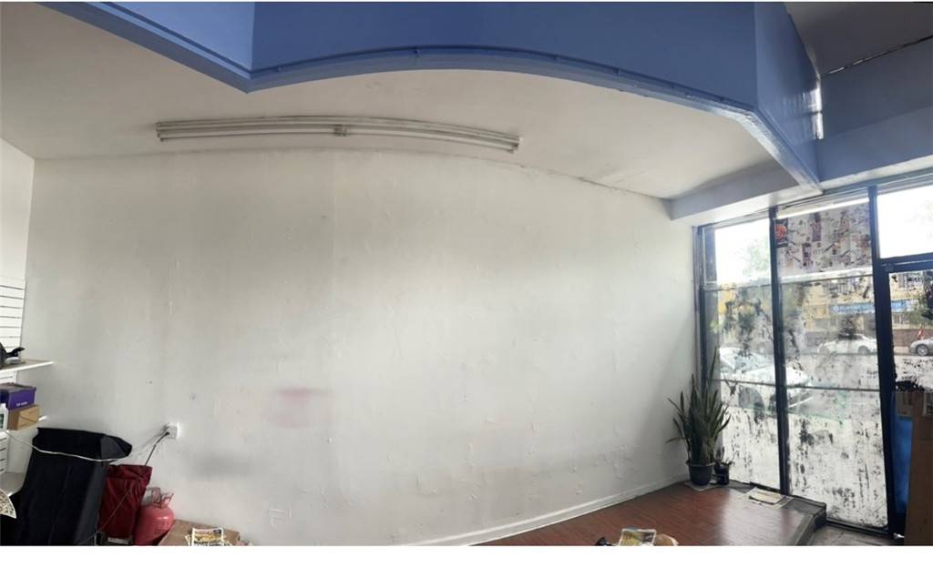 Los Angeles, CA 90001,1544 E Florence AVE