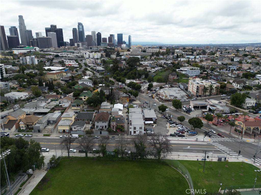 Los Angeles, CA 90026,1530 W Temple ST