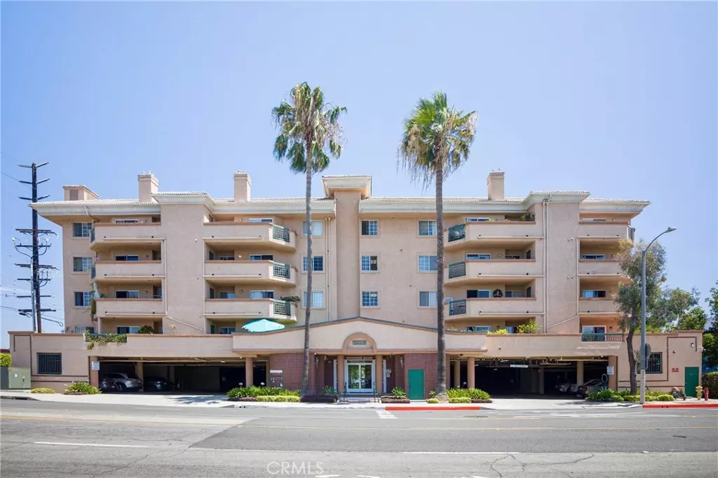 Downey, CA 90241,11410 Brookshire AVE #211