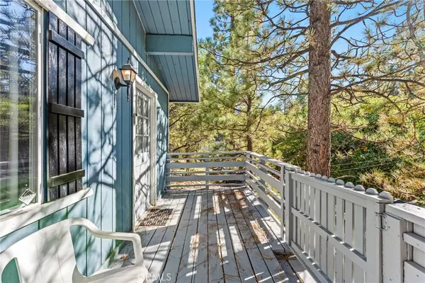 Sugarloaf, CA 92386,329 Vista LN