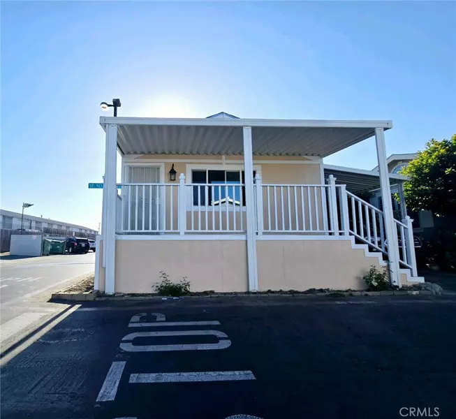 16707 Garfield AVE #1501, Paramount, CA 90723