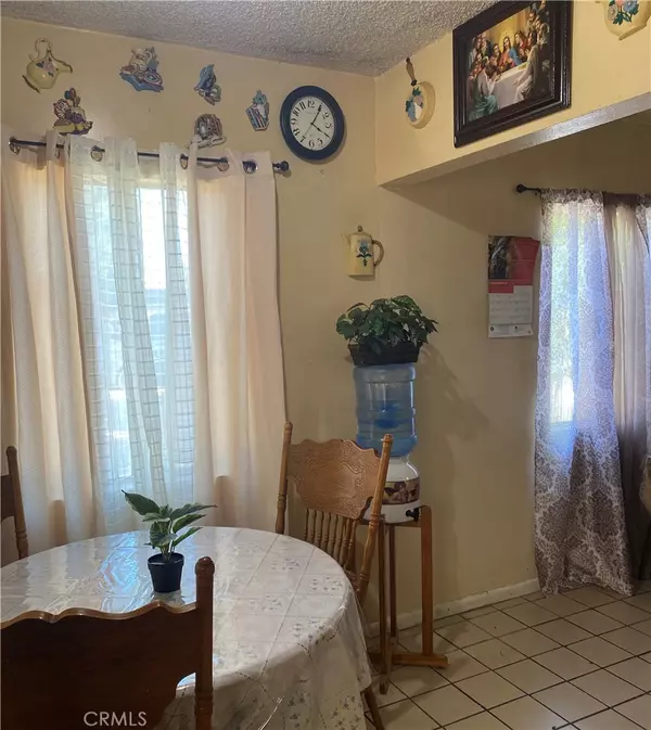 Norwalk, CA 90650,12136 Lowemont ST