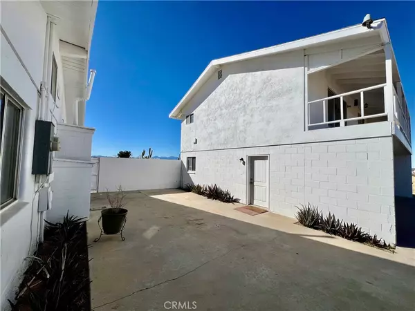Apple Valley, CA 92308,11012 Matilija RD
