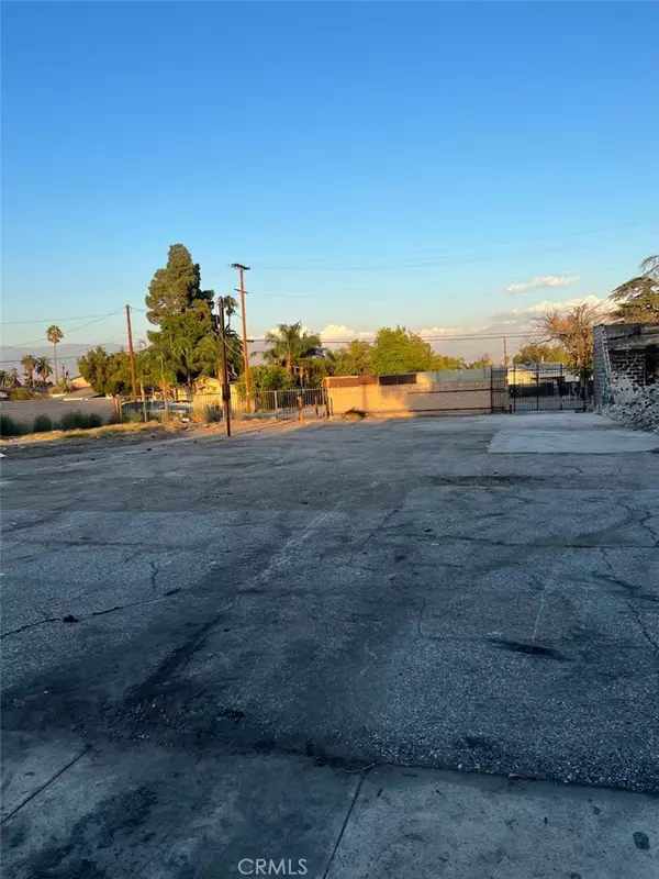 824 N H ST, San Bernardino, CA 92410
