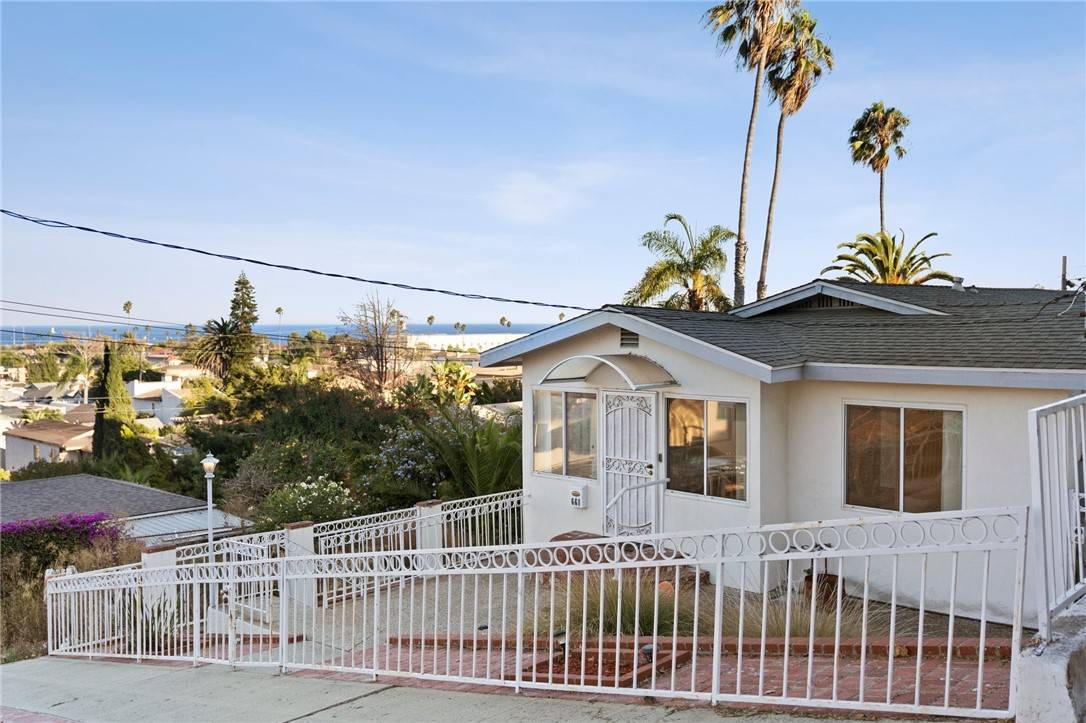 661 W 26th ST, San Pedro, CA 90731