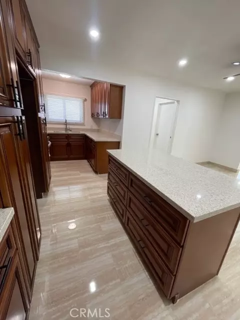 Inglewood, CA 90301,113 Davis DR