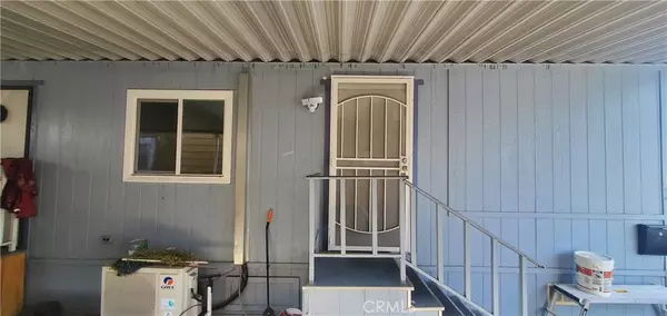 Bellflower, CA 90706,9097 Rosecrans AVE #3