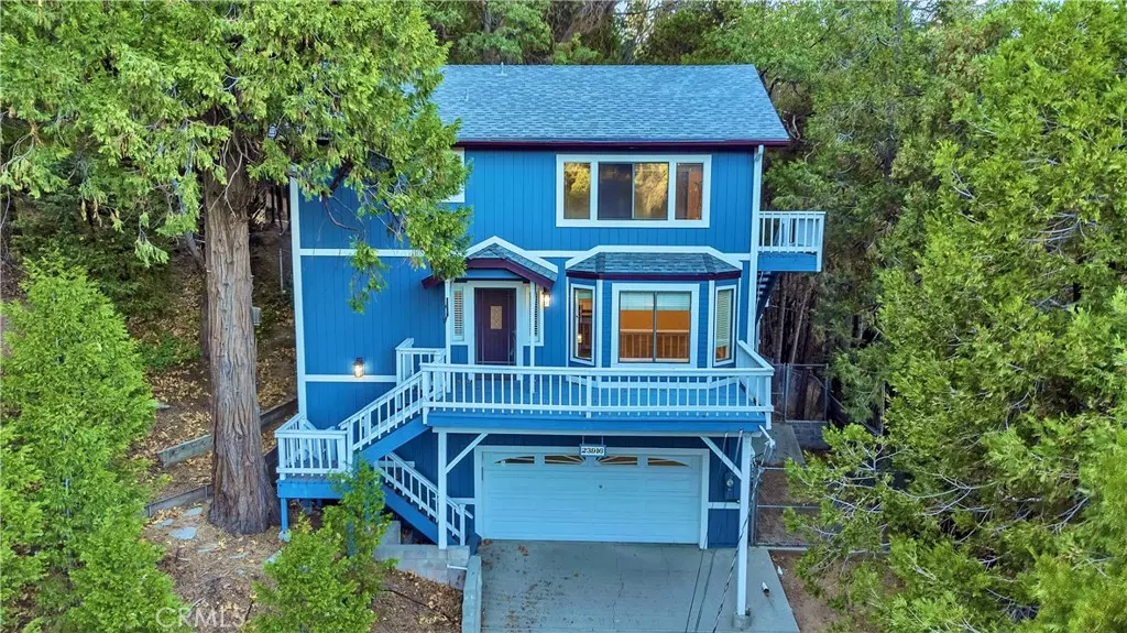 Crestline, CA 92325,23916 Cresta DR