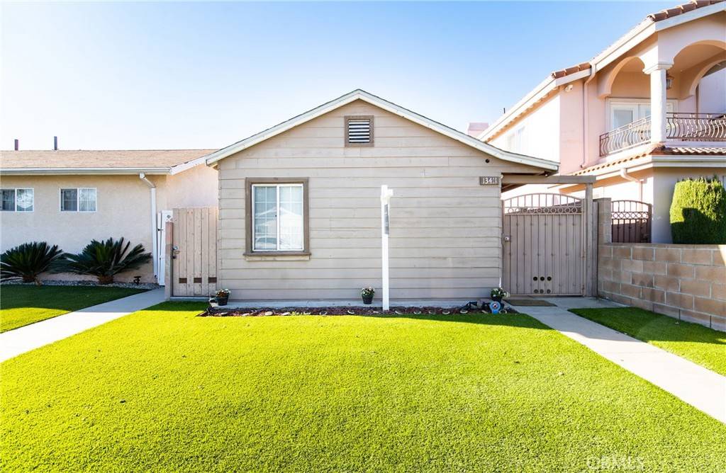 Downey, CA 90242,13411 Verdura AVE