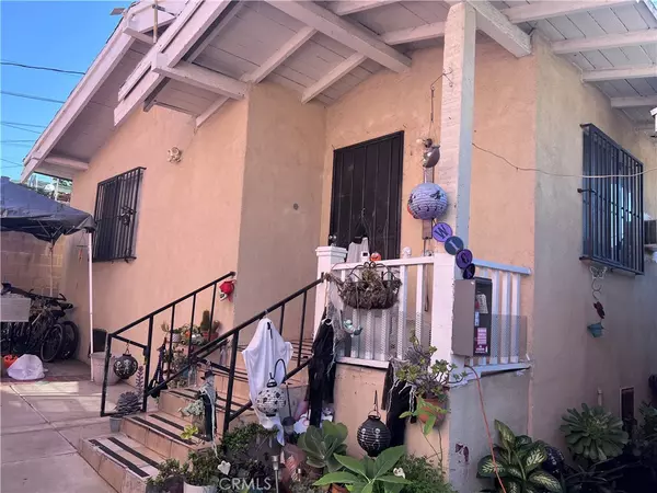 Los Angeles, CA 90033,2744 Fairmount ST