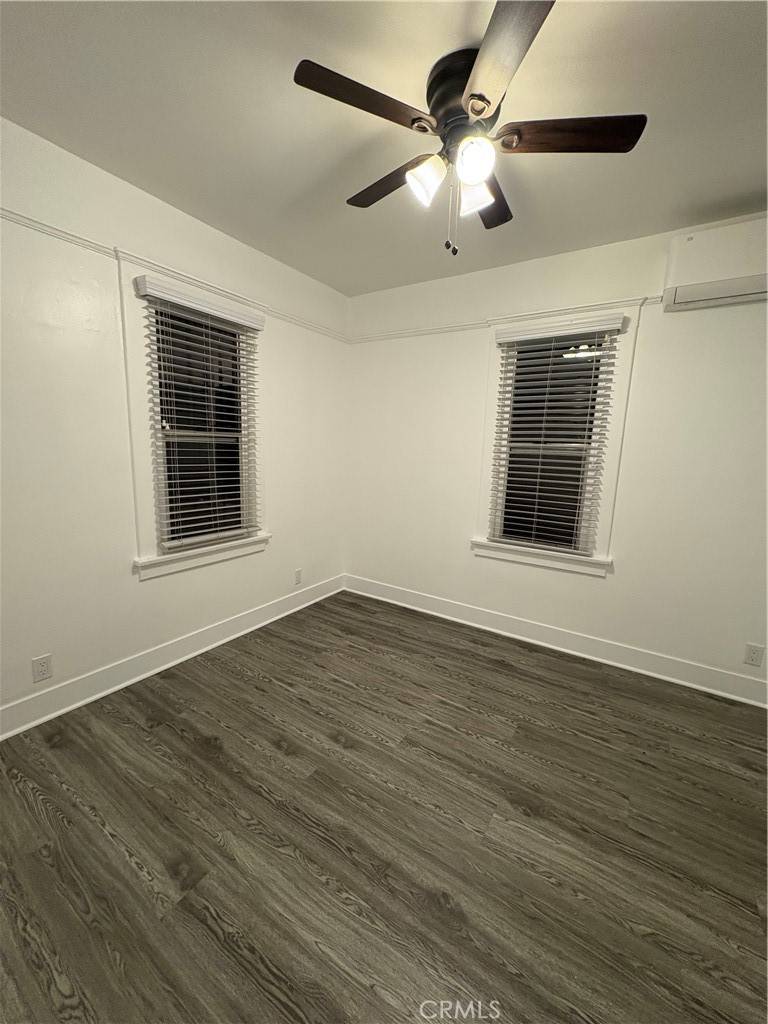 Los Angeles, CA 90059,10941 Hickory ST