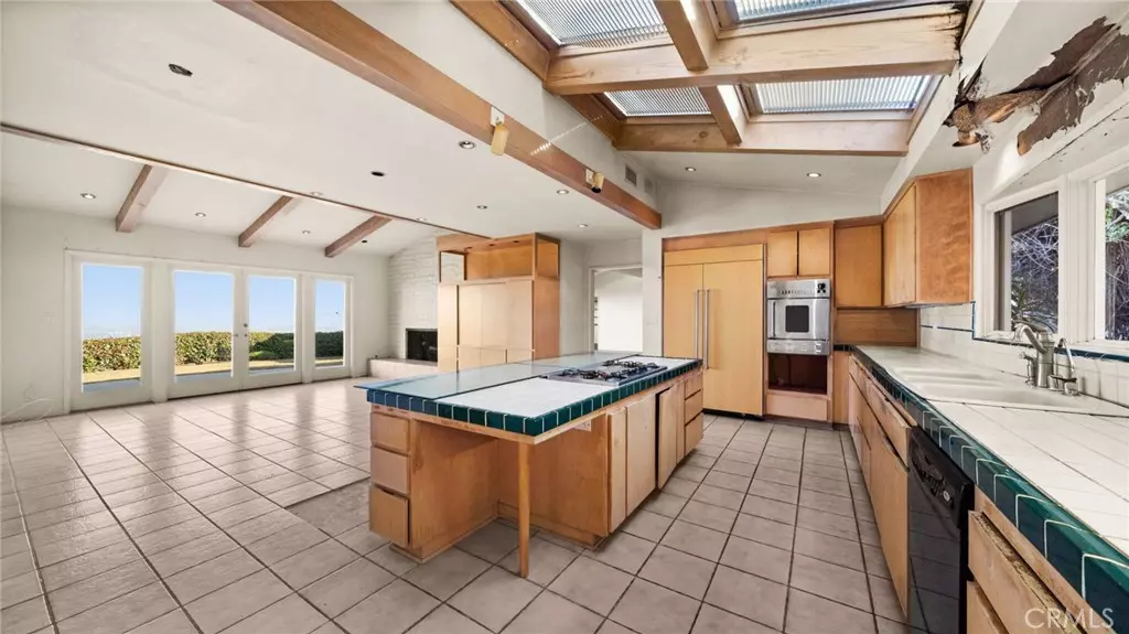 Rancho Palos Verdes, CA 90275,68 Rockinghorse RD