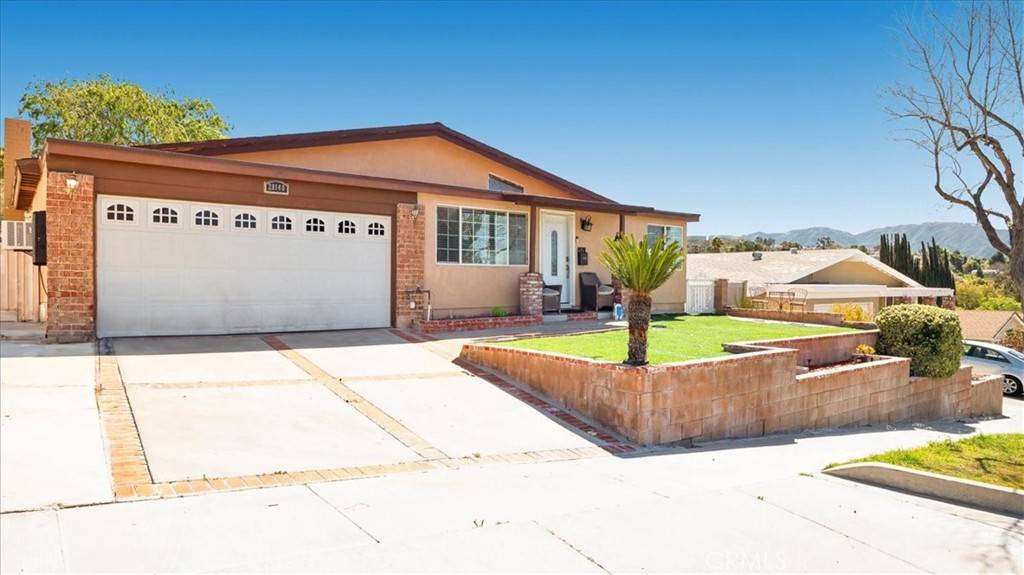 Canyon Country, CA 91351,28140 Tambora DR