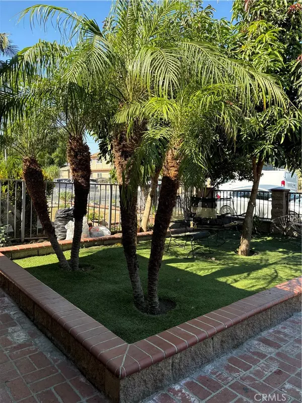 Maywood, CA 90270,3724 E 53rd ST