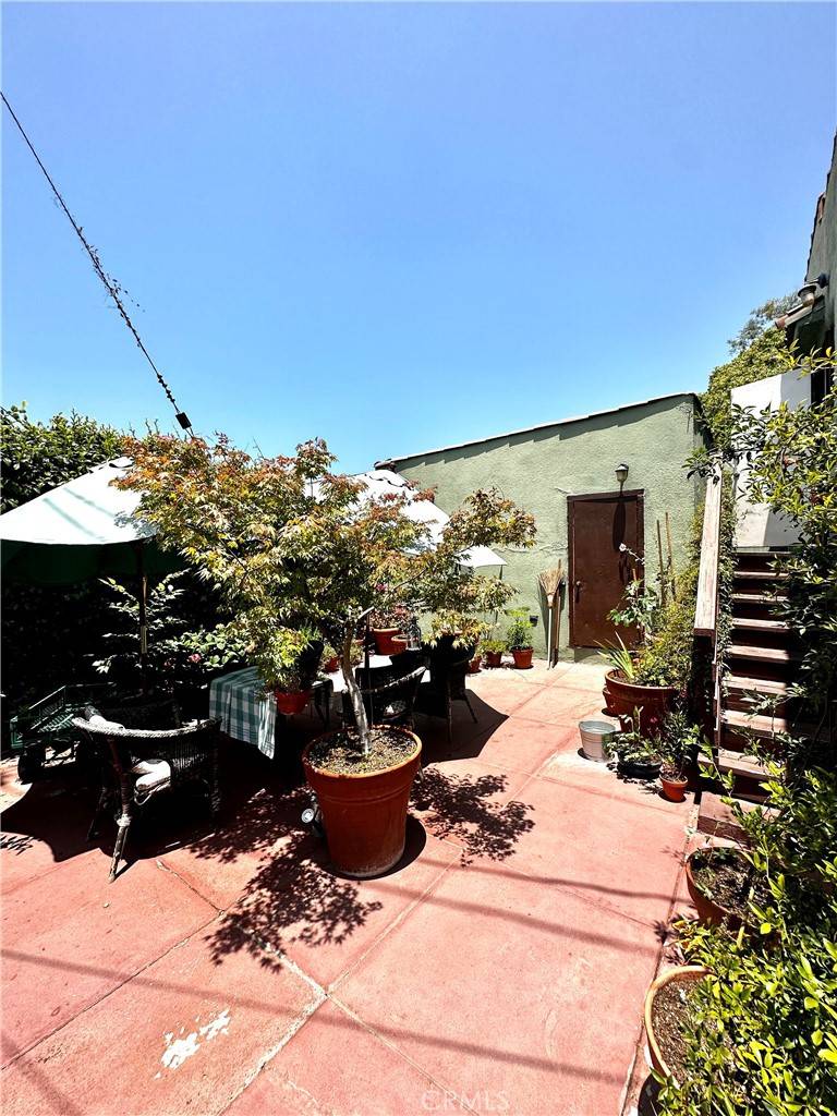 Los Angeles, CA 90027,4312 Price ST