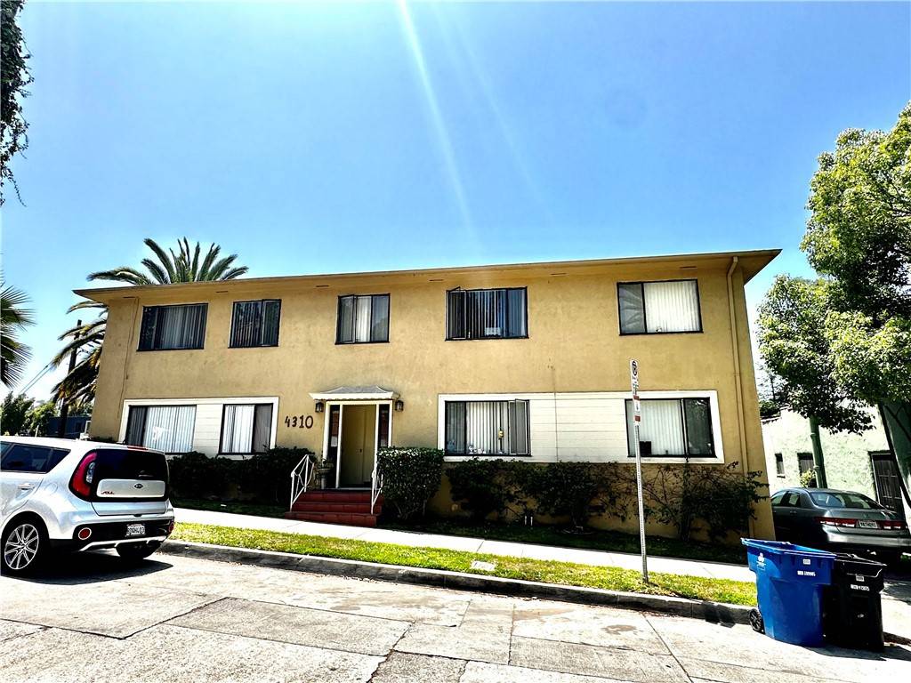 Los Angeles, CA 90027,4312 Price ST