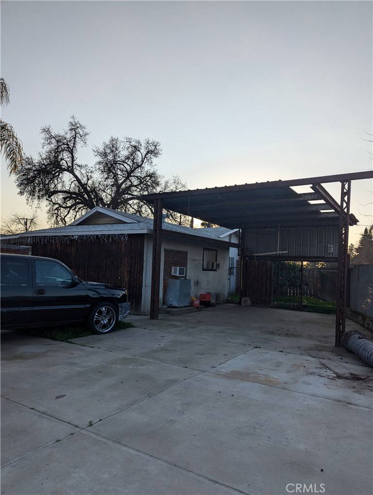 Farmersville, CA 93223,1325 N Linnell AVE