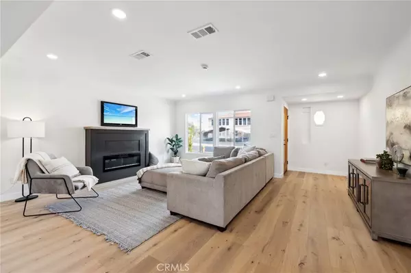 Los Angeles, CA 90043,5435 Alviso AVE