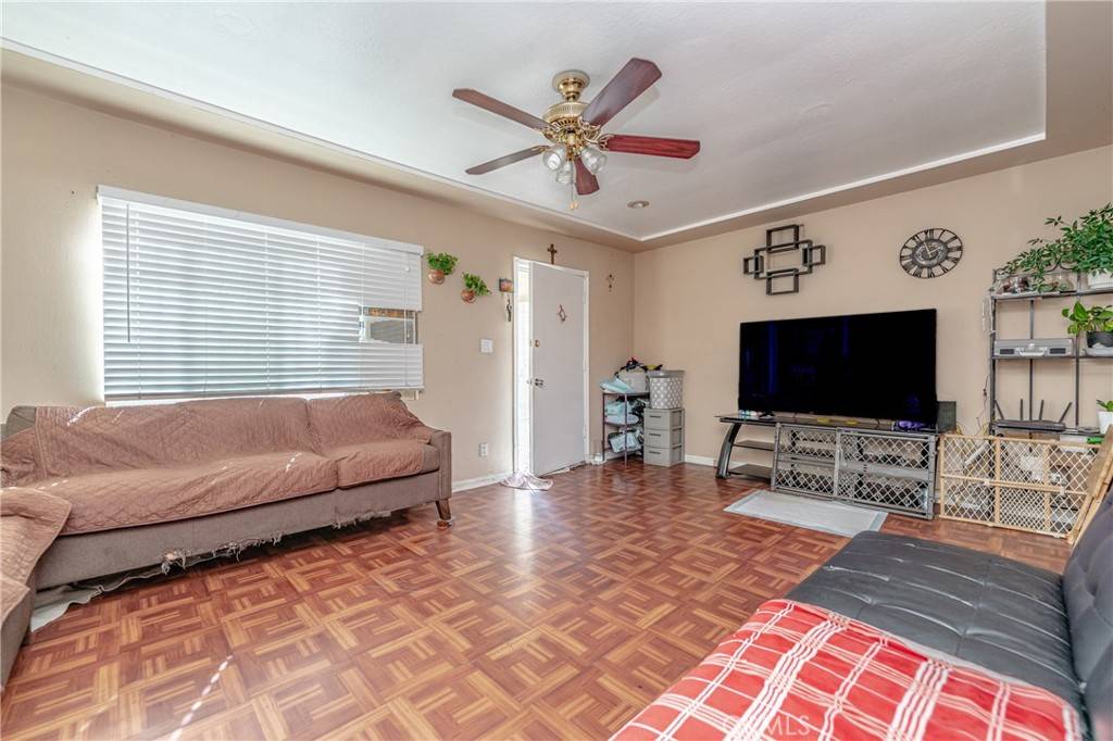 Lynwood, CA 90262,3171 Norton AVE