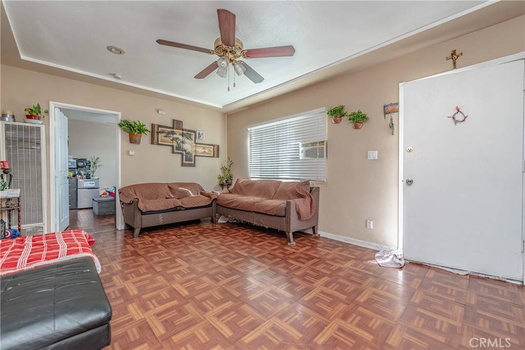 Lynwood, CA 90262,3171 Norton AVE