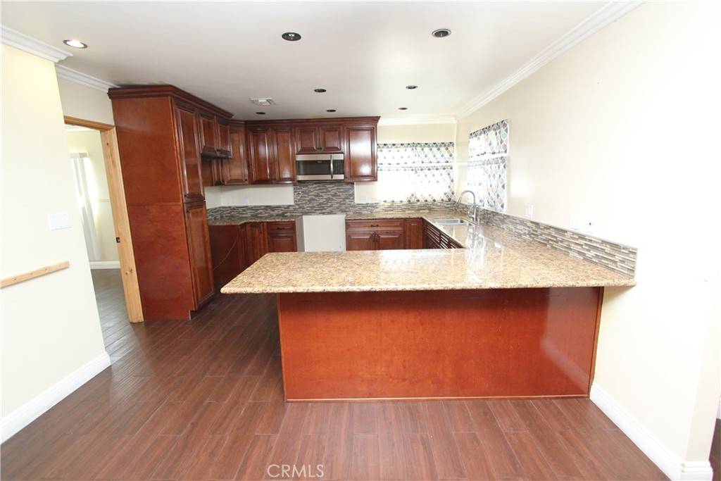 Hawthorne, CA 90250,3609 W 144th ST