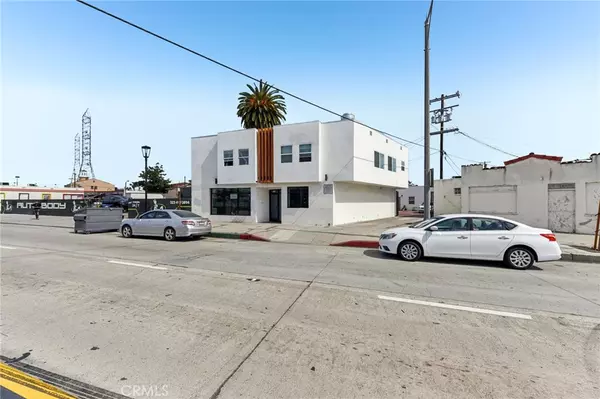 South Gate, CA 90280,9320 Long Beach BLVD