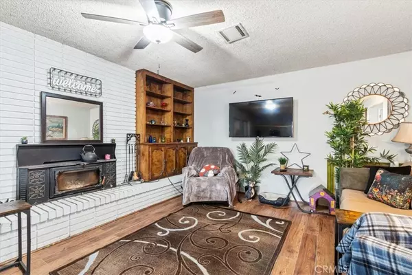 Lancaster, CA 93536,42945 47th ST W