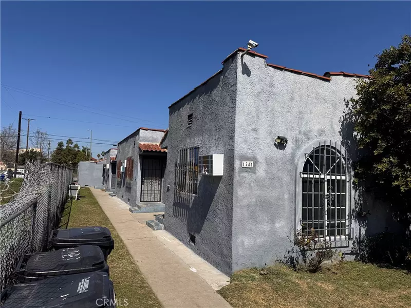 1741 W 64th ST, Los Angeles, CA 90047
