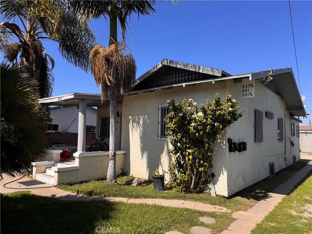 Los Angeles, CA 90044,839 W 69th ST