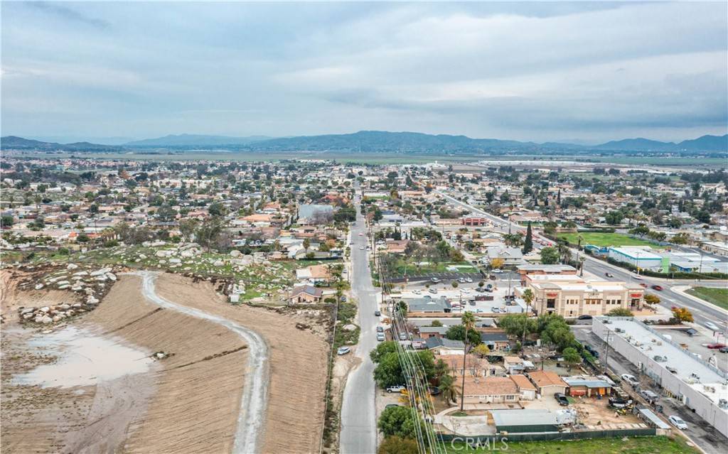 Perris, CA 92570,0 Hidden #11 LN