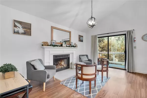 Lake Arrowhead, CA 92352,561 Dover CT